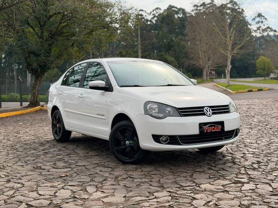 VOLKSWAGEN POLO 1.6 MI 8V FLEX 4P MANUAL VOLKSWAGEN POLO 1.6 MI 8V FLEX 4P MANUAL
